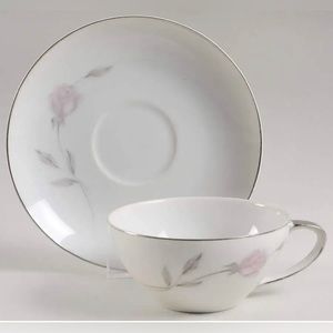 Mikasa fine china Primrose 8194 Flat Cup & Saucer Set (4)
